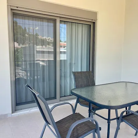 Anastasia House * アファンドウ